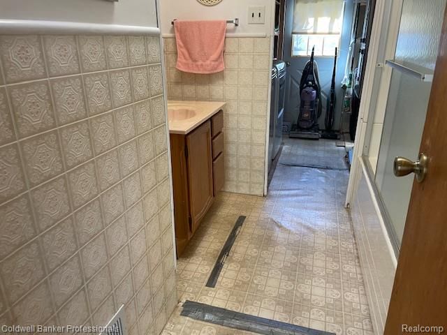 5447 Rensselear, Lapeer, MI 48446
