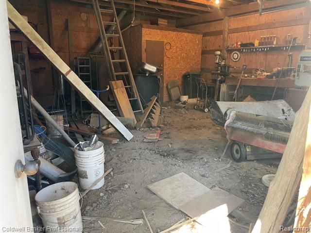 5447 Rensselear, Lapeer, MI 48446