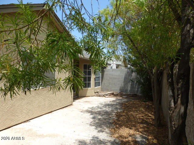4163 E HUNTINGTON Drive, Phoenix, AZ 85040