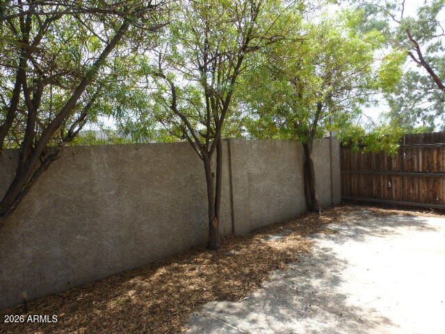 4163 E HUNTINGTON Drive, Phoenix, AZ 85040