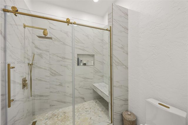 4299 N 76th Ave, Davie, FL 33024