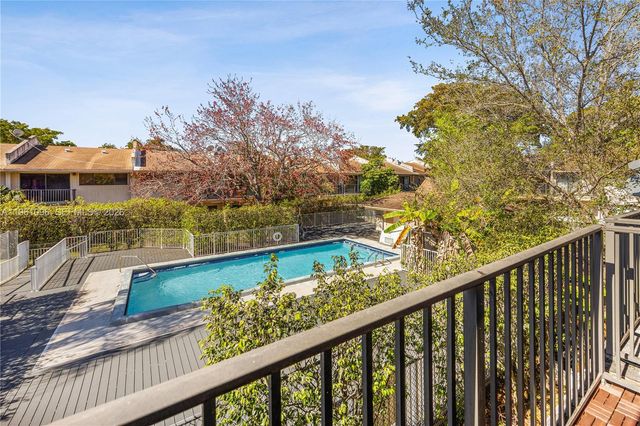 4299 N 76th Ave, Davie, FL 33024