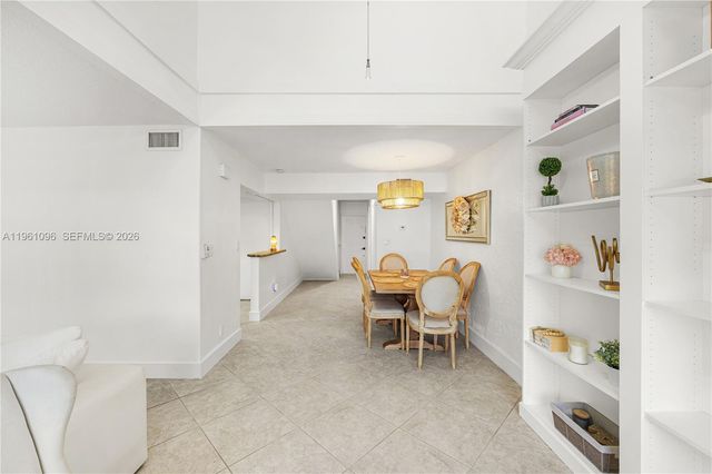 4299 N 76th Ave, Davie, FL 33024