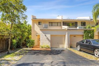 4299 N 76th Ave, Davie, FL 33024