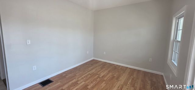 279 Captain Thomas Boulevard 1st Fl, West Haven, CT 06516