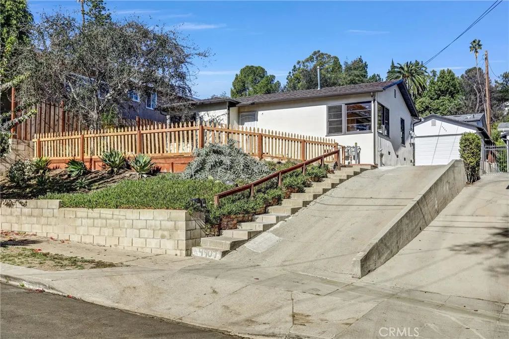 4907 Aldama, Los Angeles, CA 90042