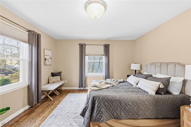 28318 W Oviatt Road, Bay Village, OH 44140