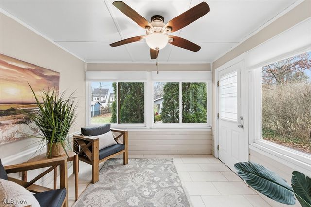 28318 W Oviatt Road, Bay Village, OH 44140