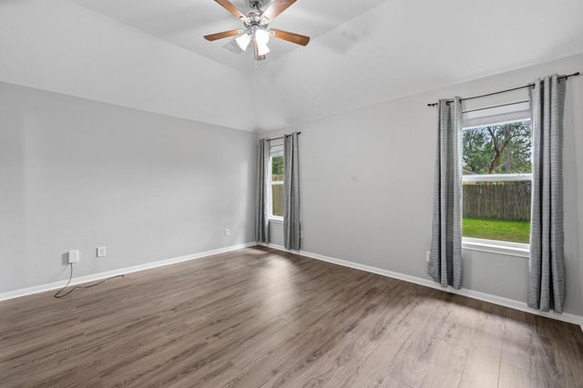 16790 N Rail Drive, Conroe, TX 77385