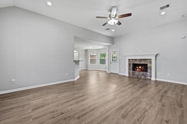 16790 N Rail Drive, Conroe, TX 77385