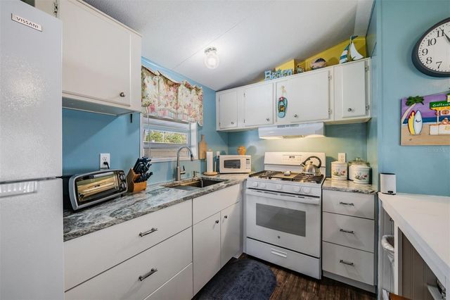 605 MICHIGAN BOULEVARD 39, Dunedin, FL 34698