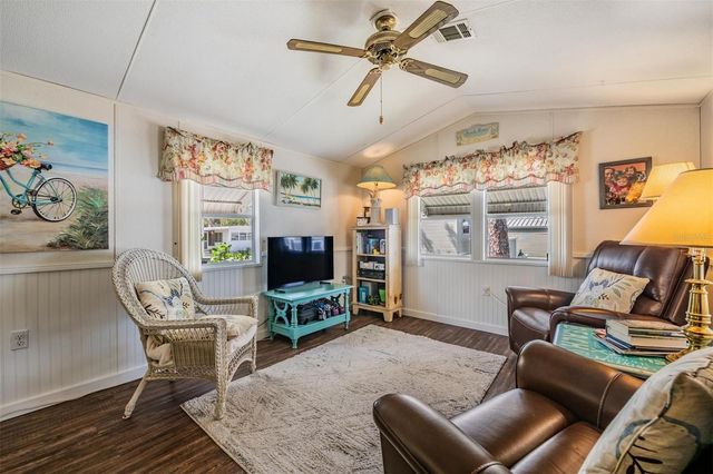 605 MICHIGAN BOULEVARD 39, Dunedin, FL 34698