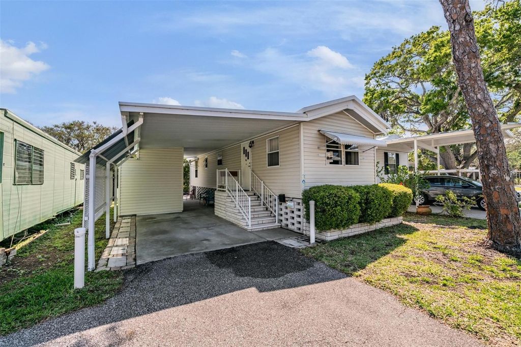 605 MICHIGAN BOULEVARD 39, Dunedin, FL 34698