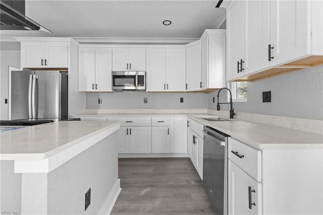 1 Phillips RD, Poquoson, VA 23662