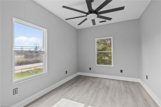 1 Phillips RD, Poquoson, VA 23662