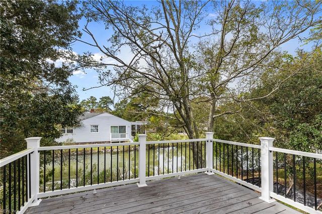 1 Phillips RD, Poquoson, VA 23662