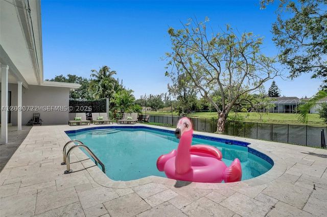 1941 SW 52nd Ter, Plantation, FL 33317