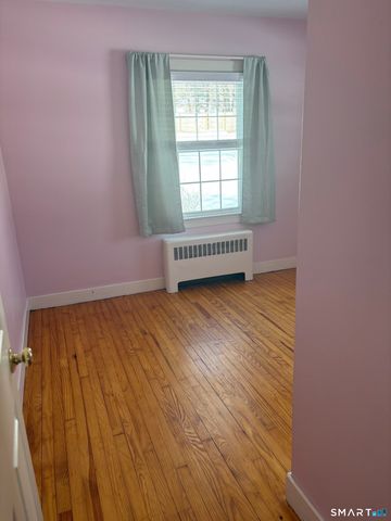 39 South Windham Road, Windham, CT 06226