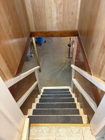 39 South Windham Road, Windham, CT 06226