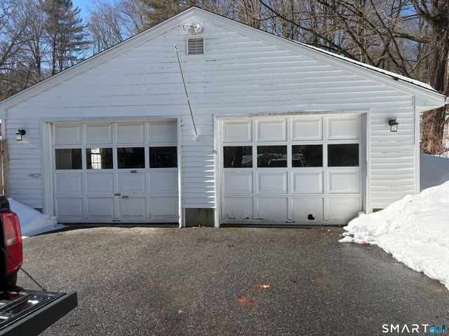 39 South Windham Road, Windham, CT 06226