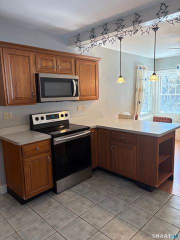 39 South Windham Road, Windham, CT 06226