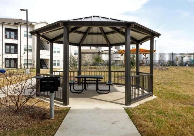 2551 Guadalupe Street 3306, Seguin, TX 78155