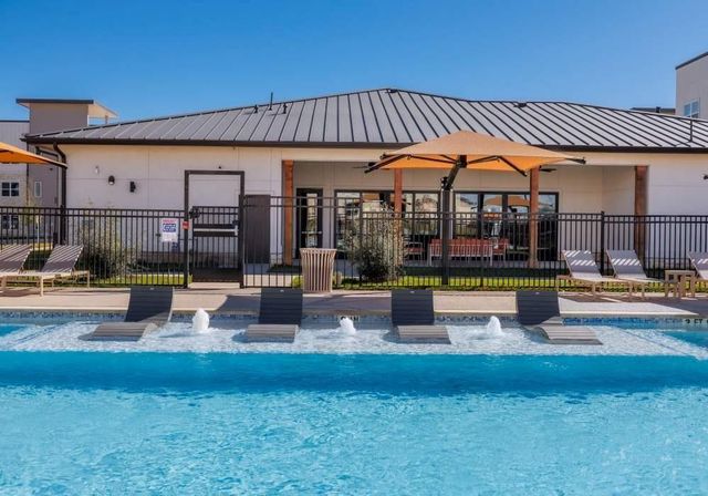 2551 Guadalupe Street 3306, Seguin, TX 78155