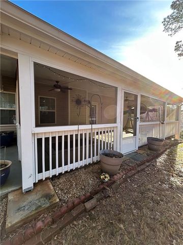 807 Kenwood Lane, Winder, GA 30680