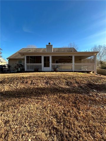 807 Kenwood Lane, Winder, GA 30680