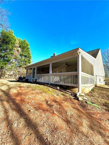 807 Kenwood Lane, Winder, GA 30680