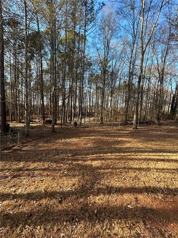 807 Kenwood Lane, Winder, GA 30680