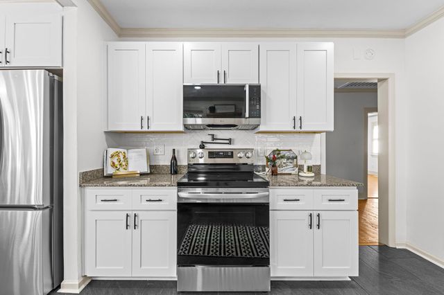 2014 Golf Terrace Drive, Tallahassee, FL 32301