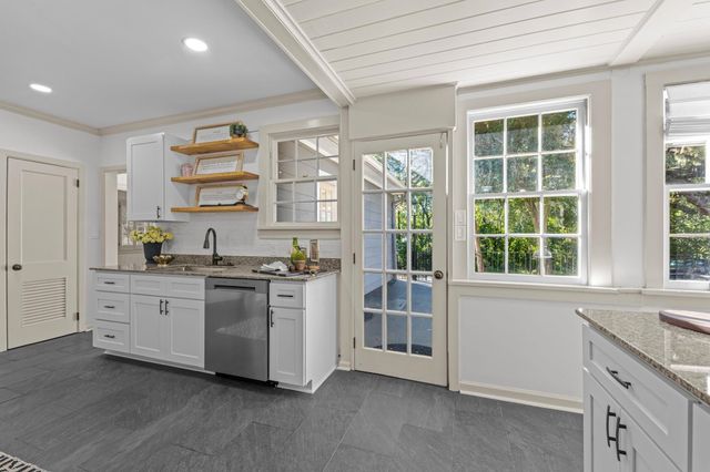 2014 Golf Terrace Drive, Tallahassee, FL 32301