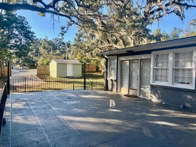 2014 Golf Terrace Drive, Tallahassee, FL 32301