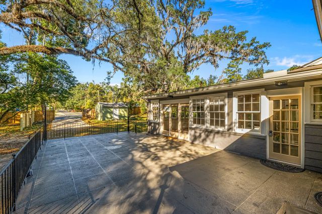 2014 Golf Terrace Drive, Tallahassee, FL 32301