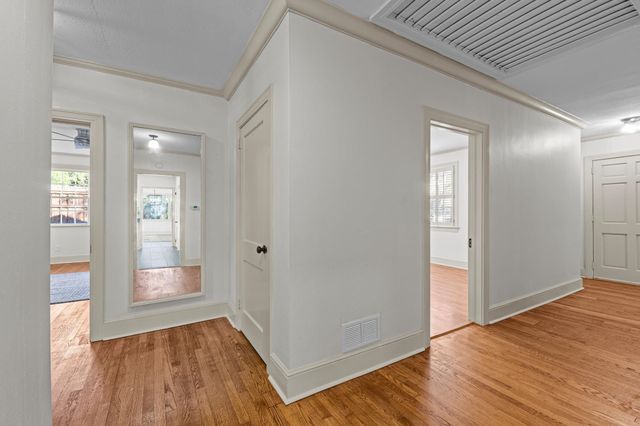 2014 Golf Terrace Drive, Tallahassee, FL 32301