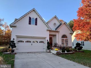 172 HEARTHSTONE DR, Berlin, NJ 08009