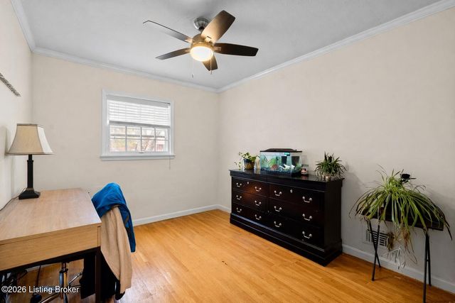 3140 Hunsinger Ln, Louisville, KY 40220