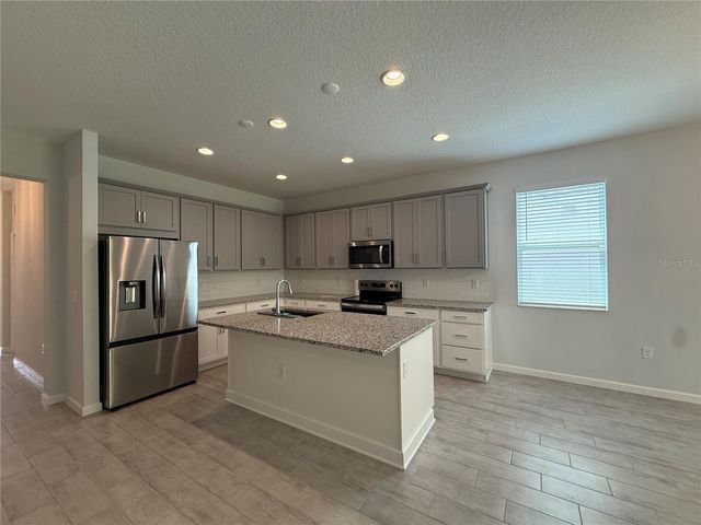 5075 GRAND TETON COURT, Deland, FL 32724