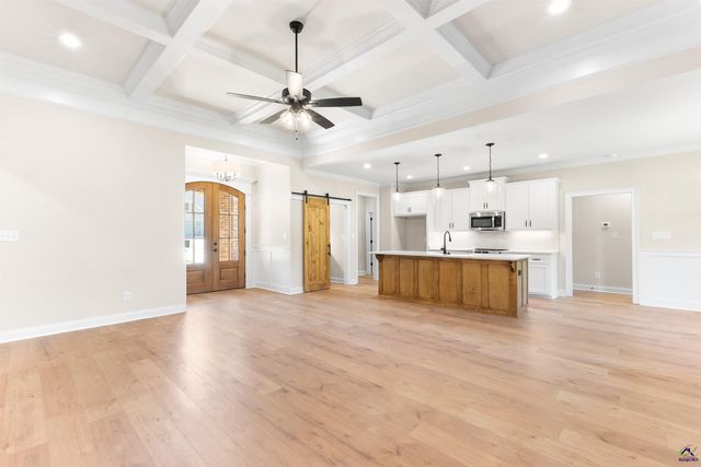 214 Golden Chestnut Bend, Bonaire, GA 31005