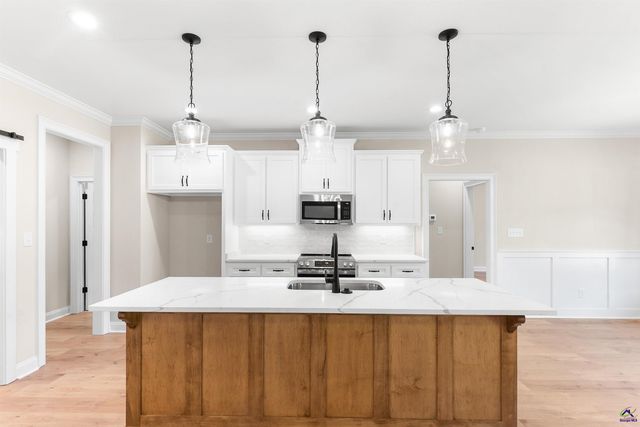 214 Golden Chestnut Bend, Bonaire, GA 31005