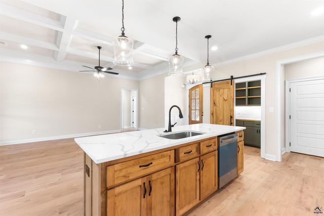 214 Golden Chestnut Bend, Bonaire, GA 31005
