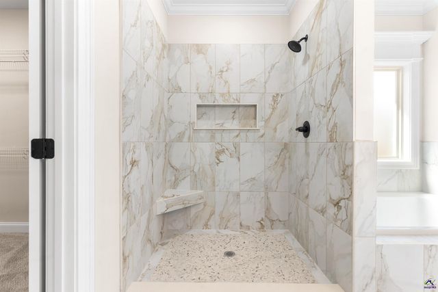 214 Golden Chestnut Bend, Bonaire, GA 31005