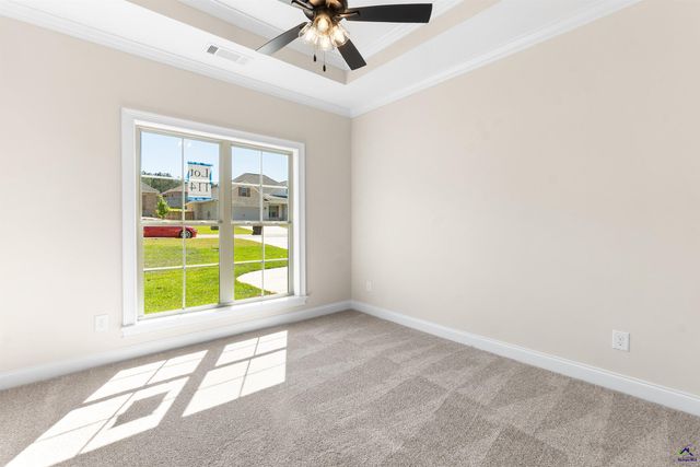 214 Golden Chestnut Bend, Bonaire, GA 31005