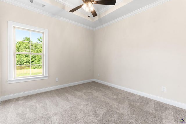 214 Golden Chestnut Bend, Bonaire, GA 31005