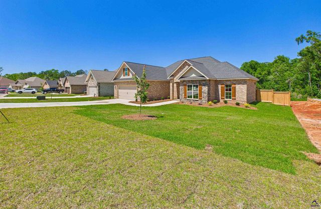214 Golden Chestnut Bend, Bonaire, GA 31005