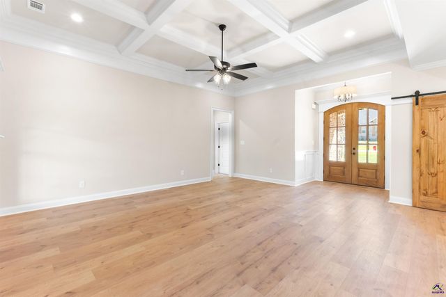214 Golden Chestnut Bend, Bonaire, GA 31005