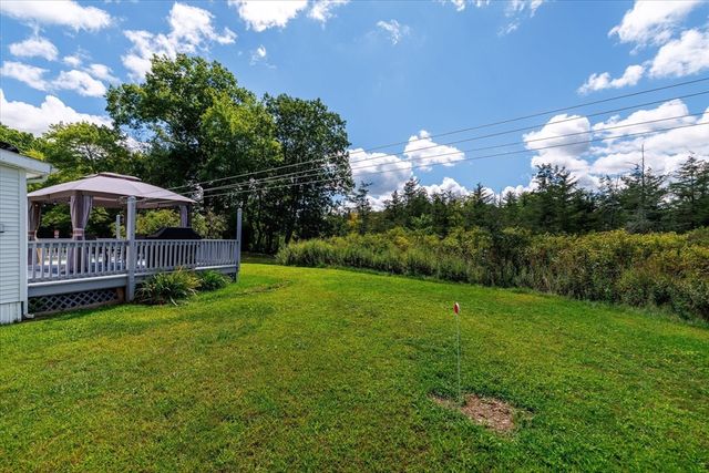 1 Freeman Ave, Webster, MA 01570