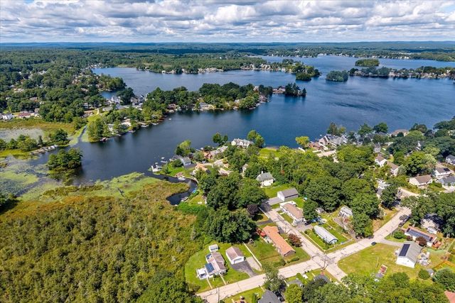 1 Freeman Ave, Webster, MA 01570