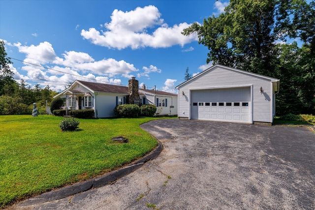 1 Freeman Ave, Webster, MA 01570